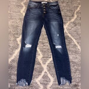 KanCan Distressed Jeans Size 5/26
